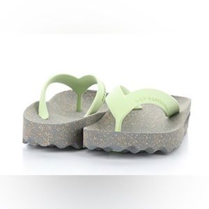 Worn once in house, I have rolled both ankles and these are uncomfortable to me.